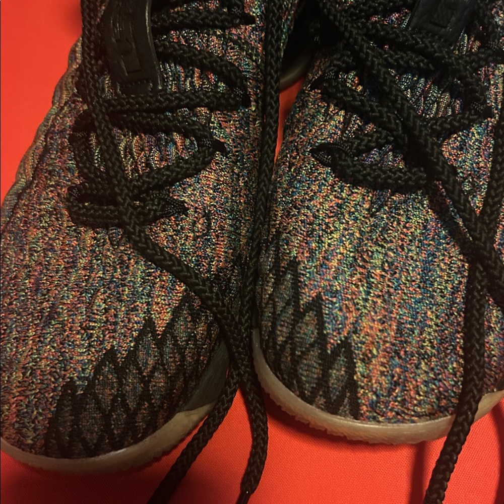 LeBron XV - Picture 8 of 15